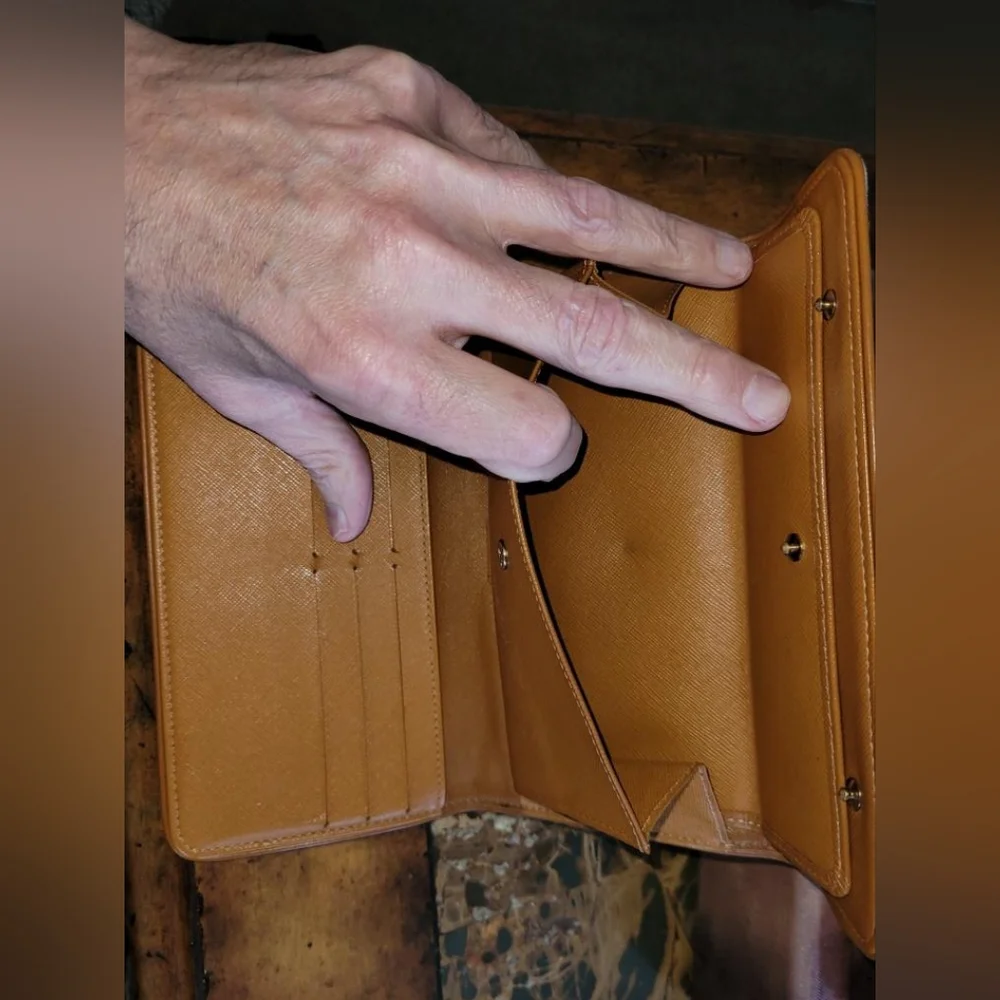 LOUIS VUITTON MINIRUN - Picture 6 of 8